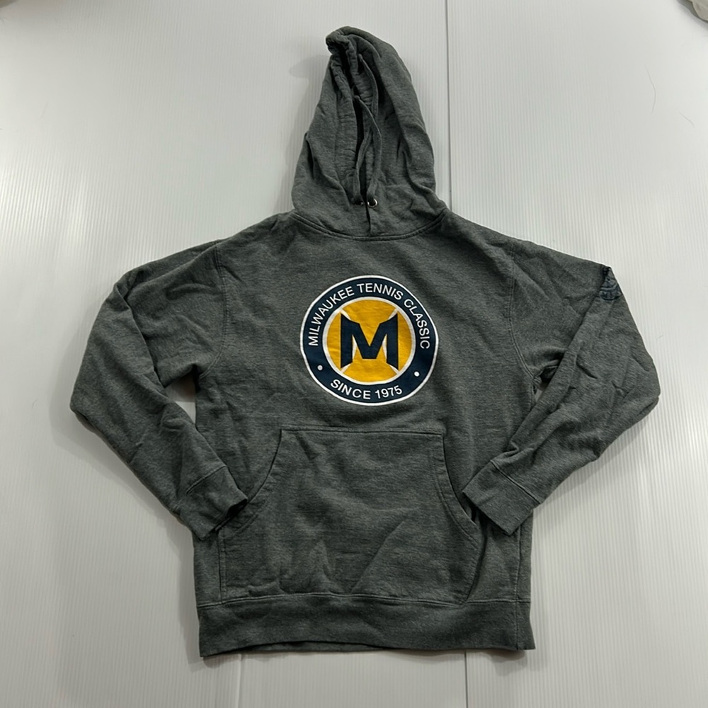 189. Kids Hoodie with Milwaukee Tennis‎ Classic Emblem (S)